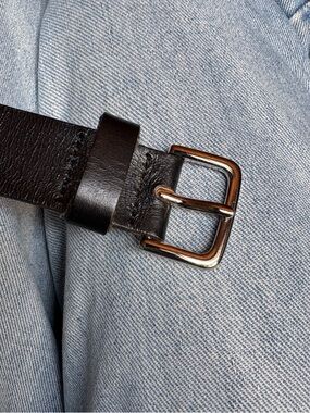 BANANA REPUBLIC // Classic Black Leather Belt with Silver Buckle